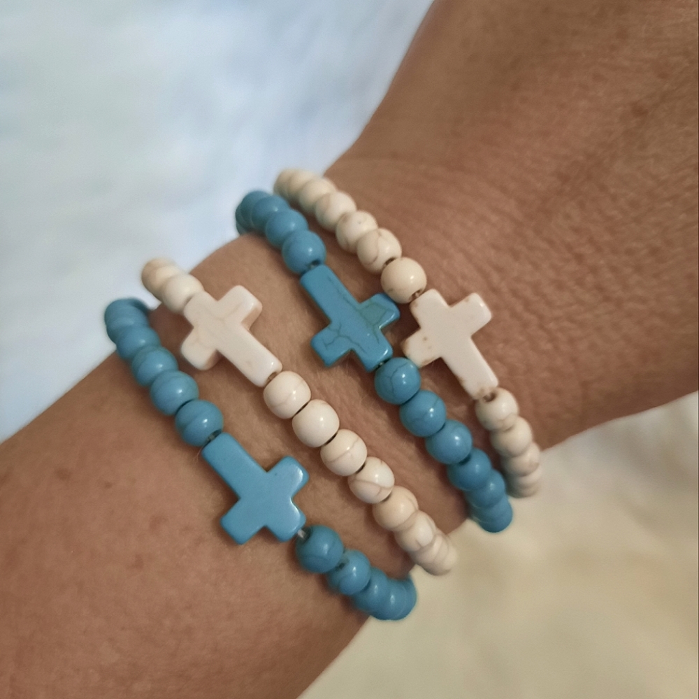 2pcs Turquoise/ White Cross Large Gauge Beaded Bracelet